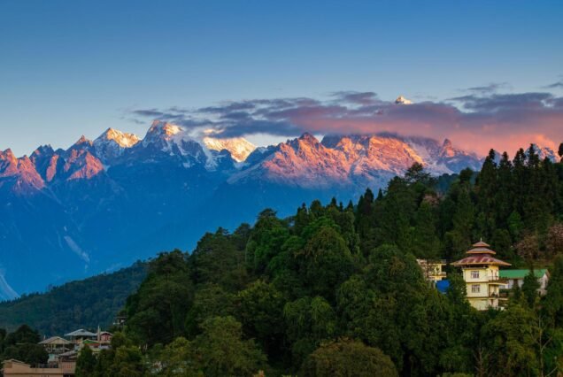 SIKKIM & DARJEELING TOUR PACKAGE : 05 NIGHTS 06 DAYS