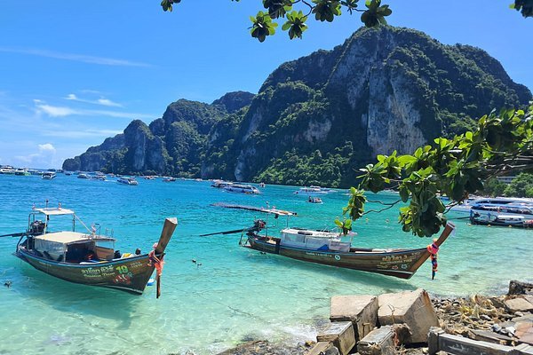 AMAZING MALAYSIAN ADVENTURE 2 NIGHTS 3 DAYS TOUR PACKAGE